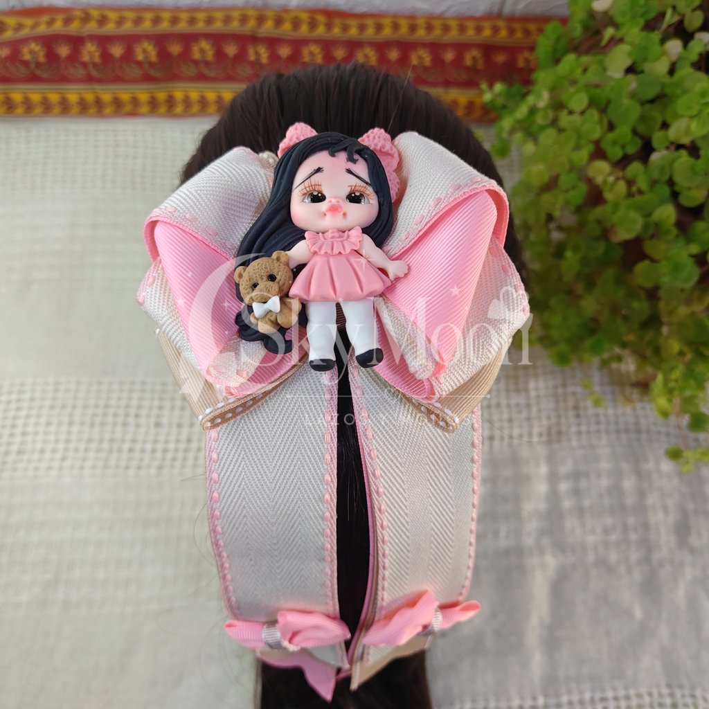 Maxi Lazo con Muñeca Cerámica - Gris y Rosado