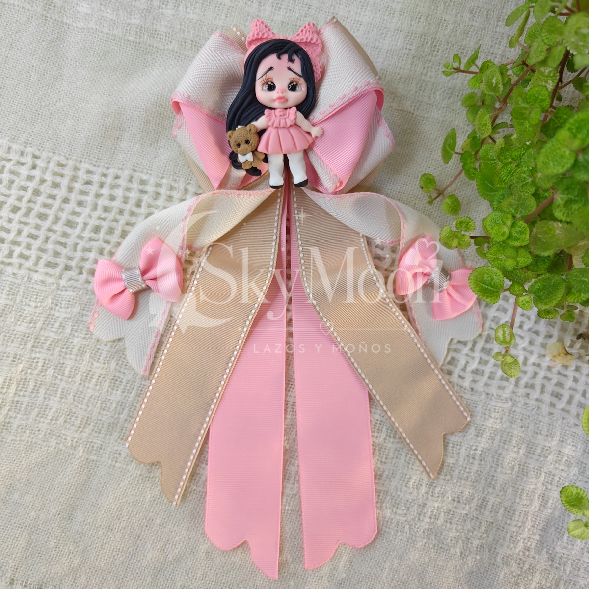 Maxi Lazo con Muñeca Cerámica - Gris y Rosado