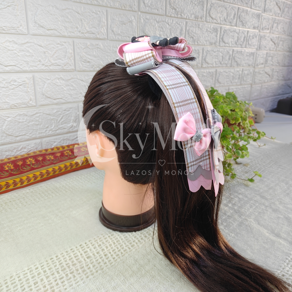 Maxi Lazo con Muñeca Cerámica - Gris Azulado y Rosa Pastel